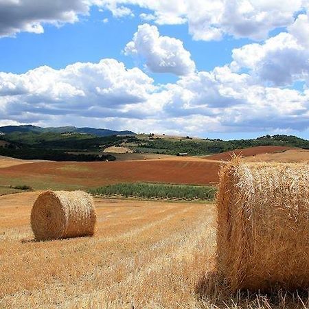 Appartamento Old England In Chianti Montespertoli Bagian luar foto